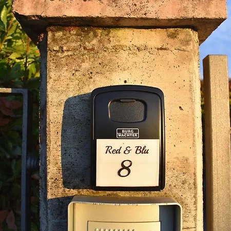 Appartamento Red&blu Luxury 8/private Parking *